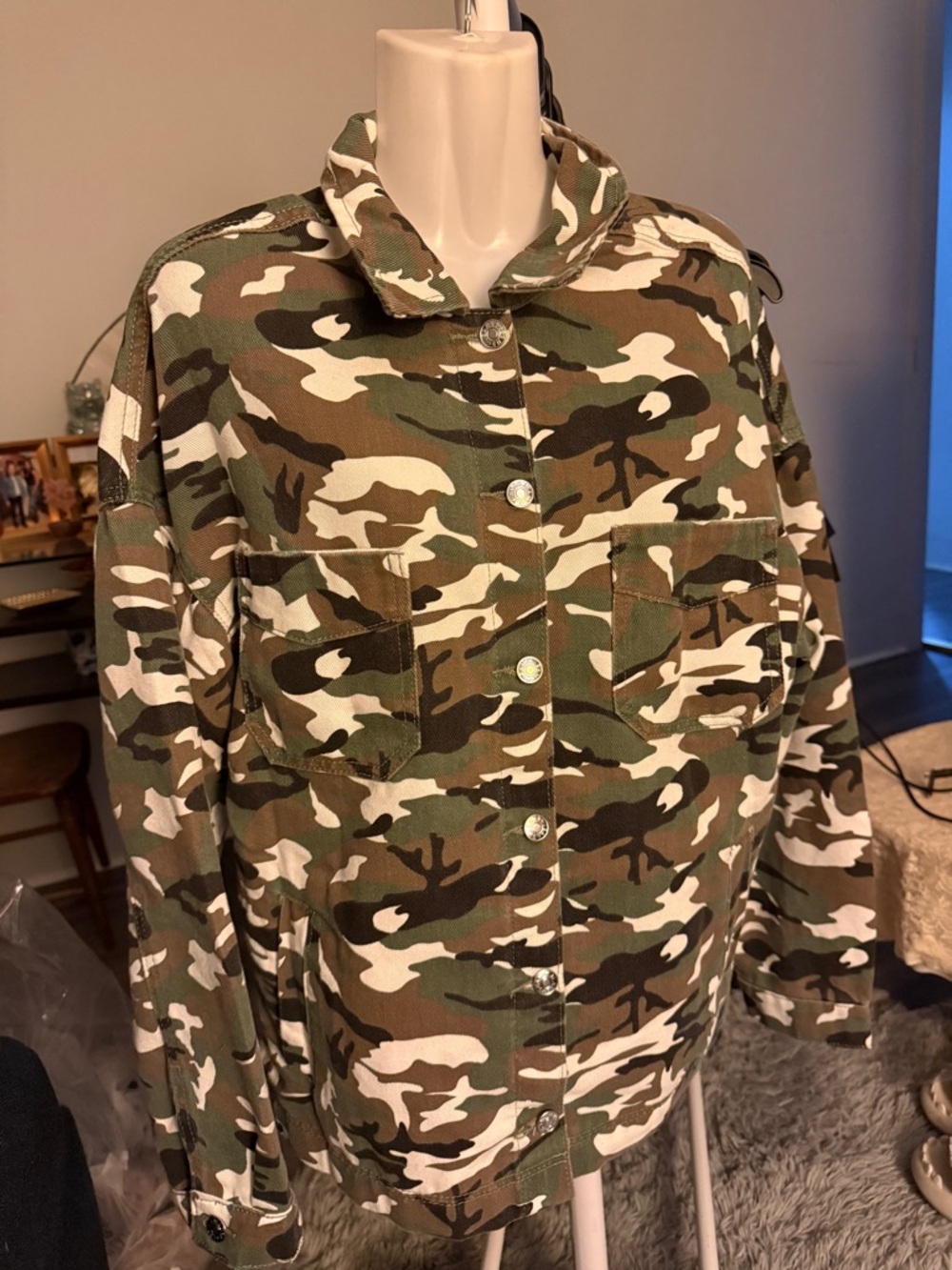 Camo Button-Up Utility Jacket in Green/Tan